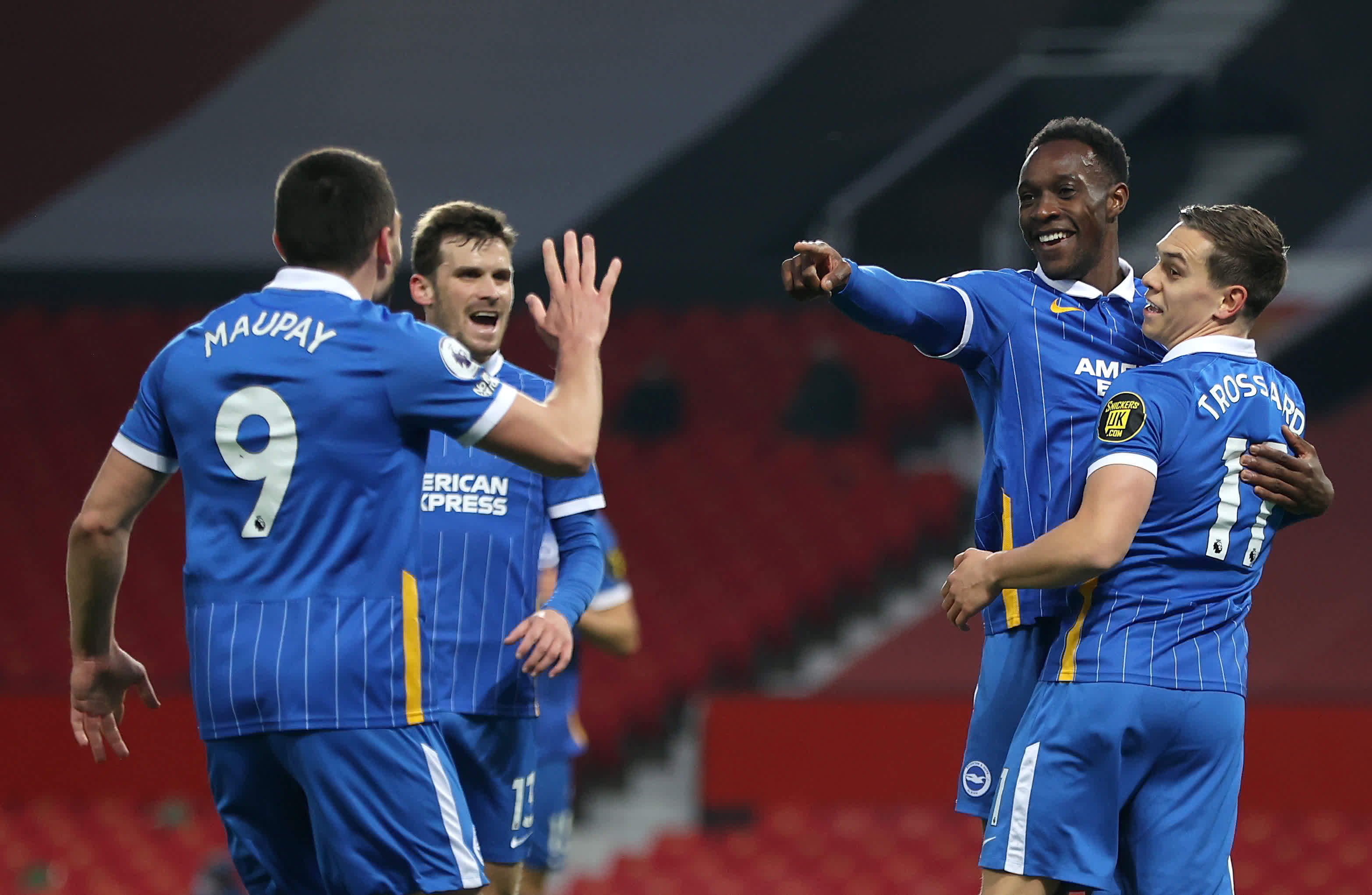 万英镑之间 万英镑之间